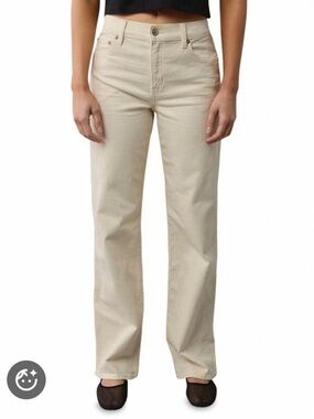 American Eagle Outfitters Straight-Leg Jeans in Cream